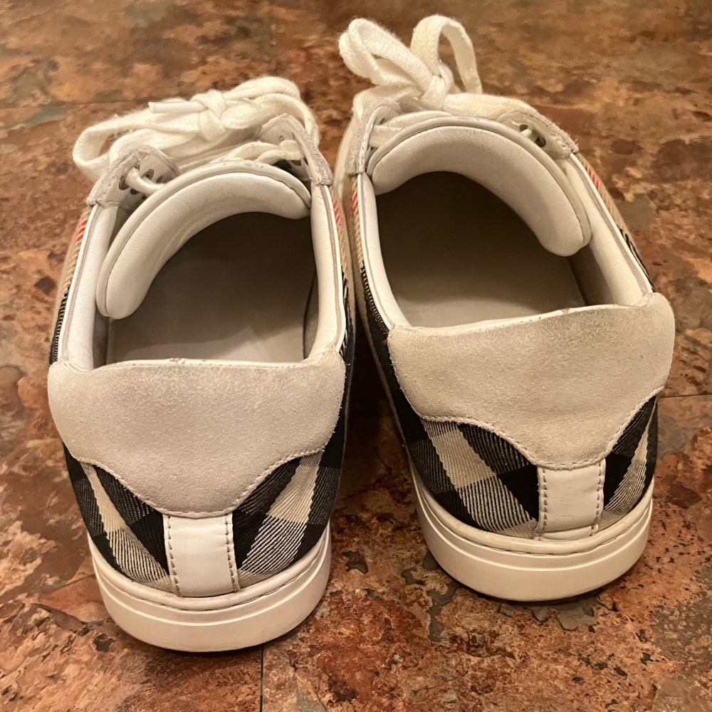 Men’s Burberry Shoes - Picture 4 of 8